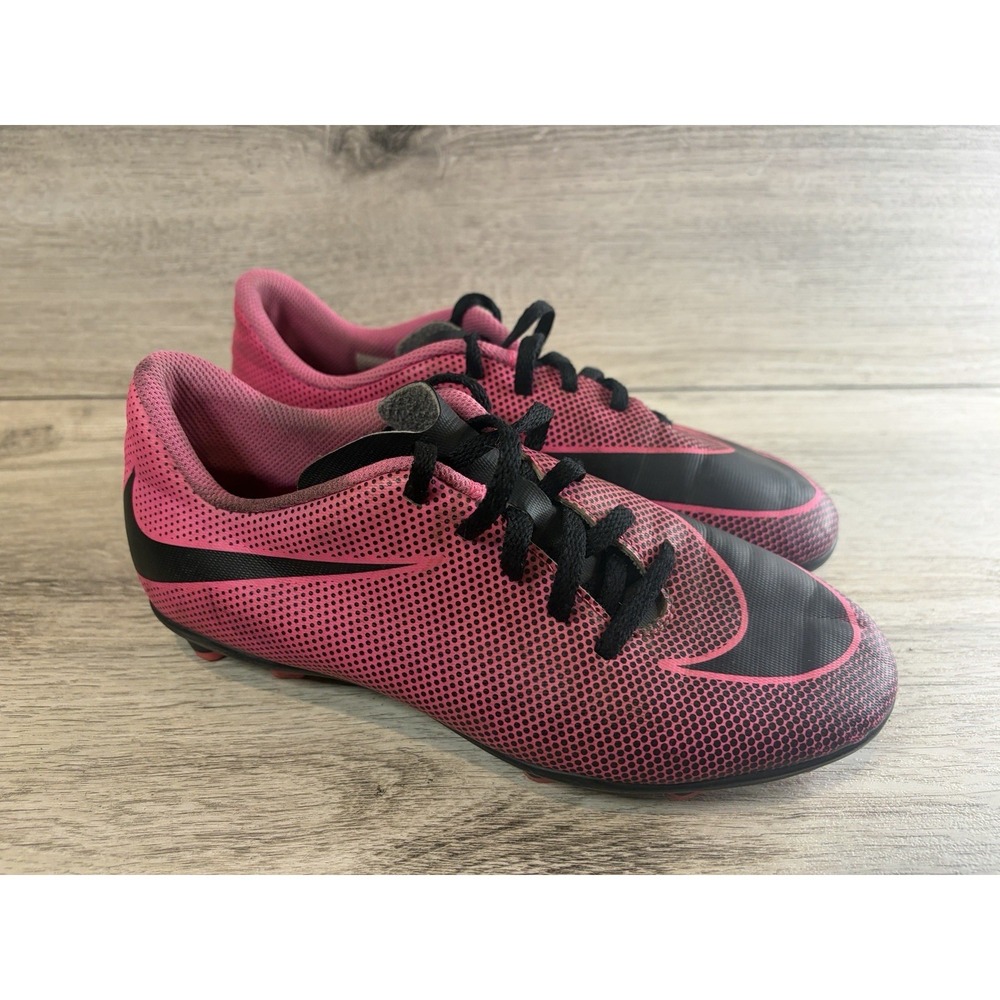 Nike Soccer Cleats‎ Shoes Kids Boys Girls Youth Size 5Y Pink Athletic Lace Up